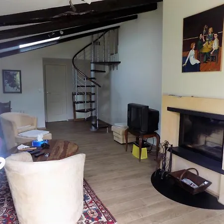 Ferienhaus House Breuillet - Agrable Maison Dans Un Beau Village Typique Charentais *