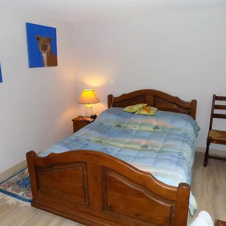 House Breuillet - Agrable Maison Dans Un Beau Village Typique Charentais Ferienhaus *